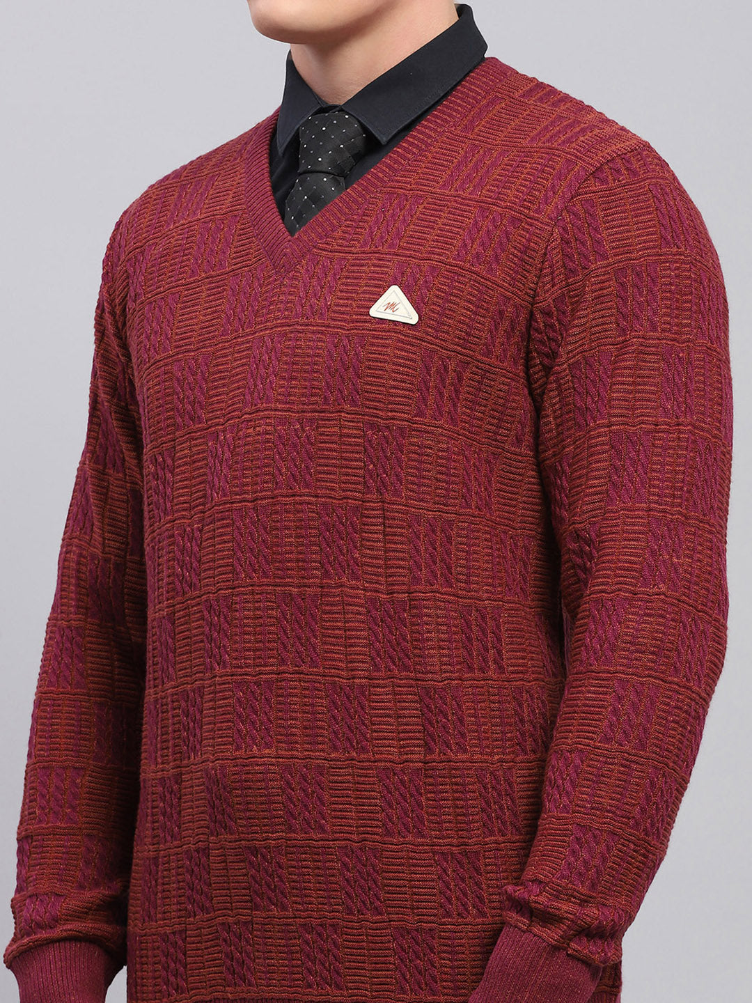 Men Maroon Self Design V Neck Full Sleeve Pullover