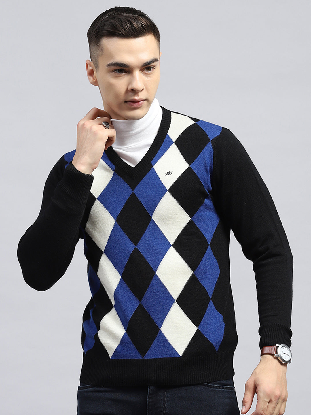 Men Black Geometric V Neck Full Sleeve Pullover