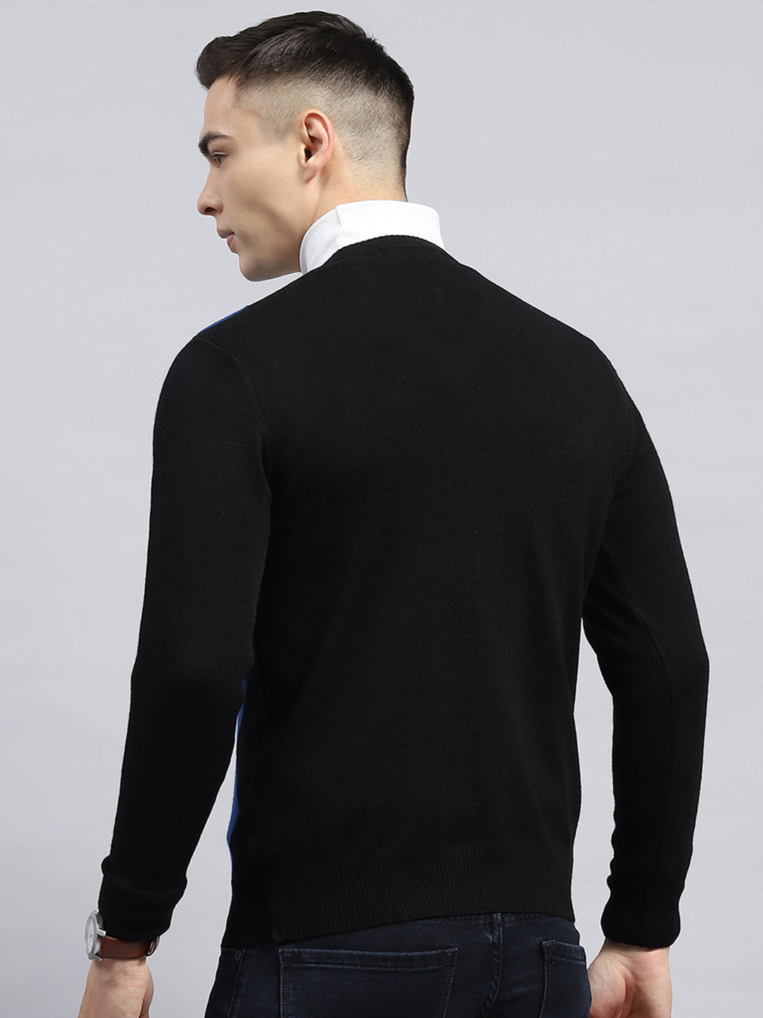 Men Black Geometric V Neck Full Sleeve Pullover