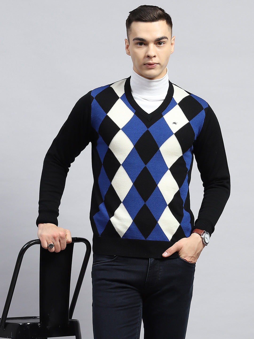 Men Black Geometric V Neck Full Sleeve Pullover