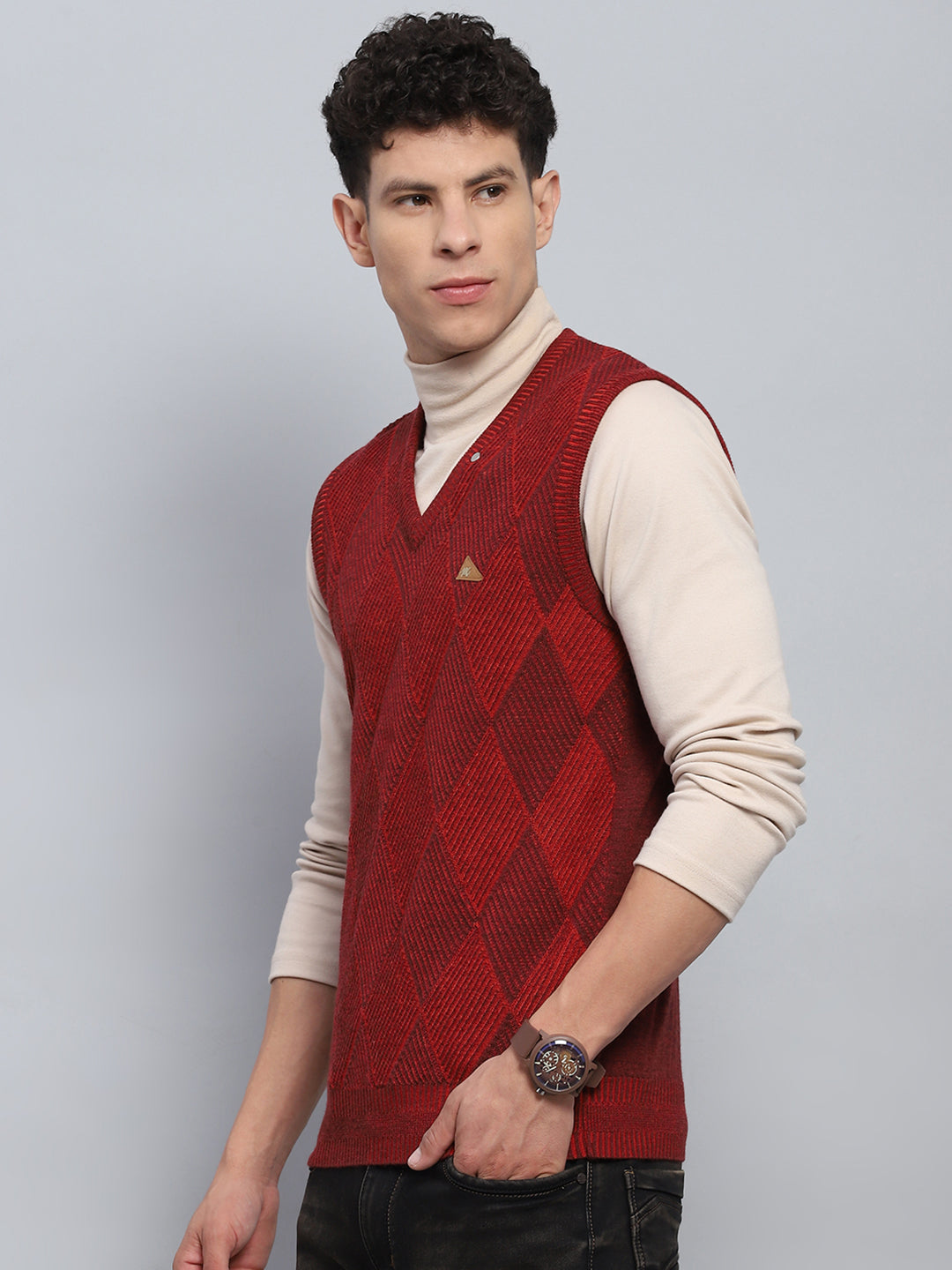 Men Maroon Self Design V Neck Sleeveless Sweater