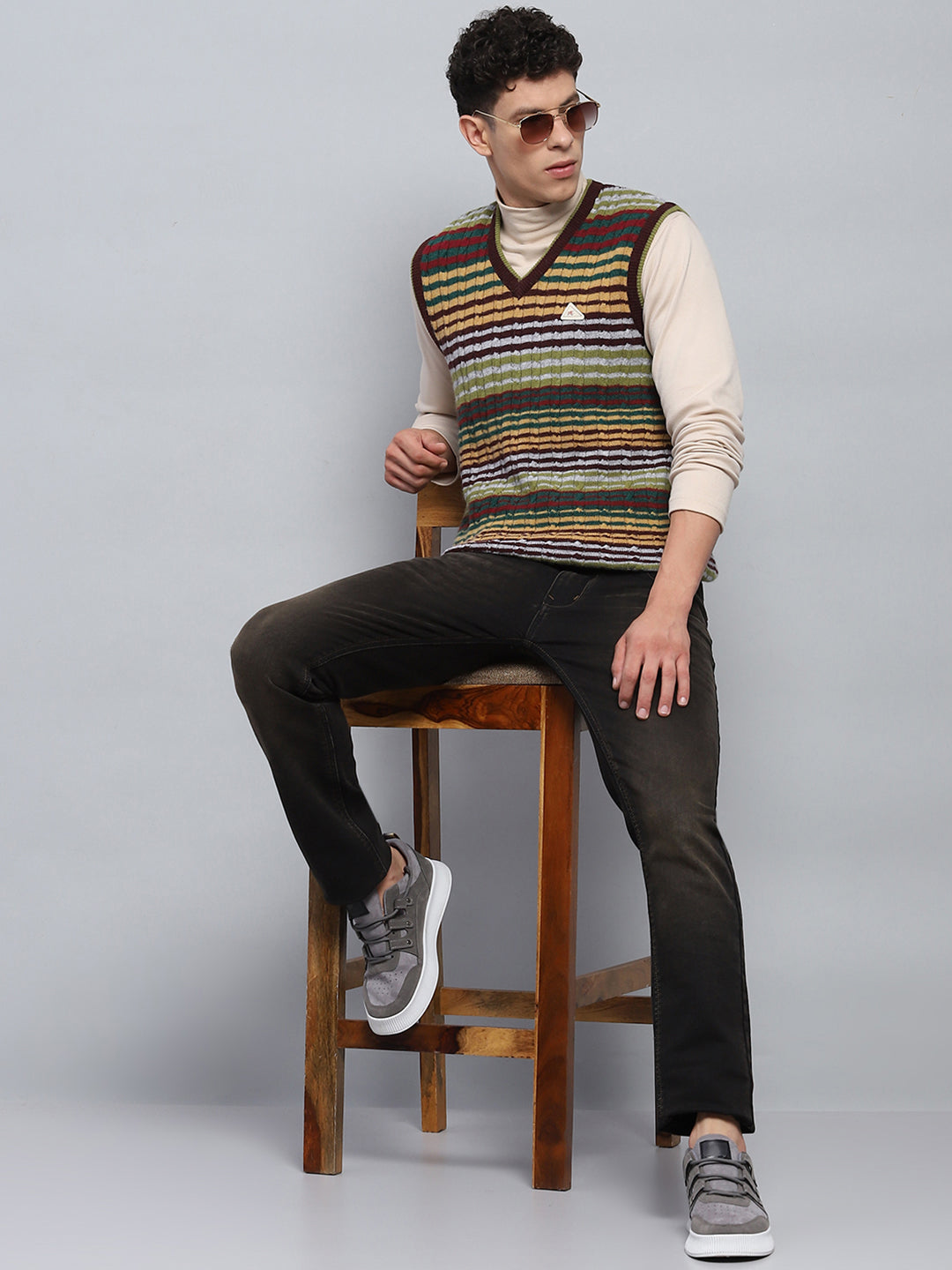 Men Multicolor Stripe V Neck Sleeveless Sweater