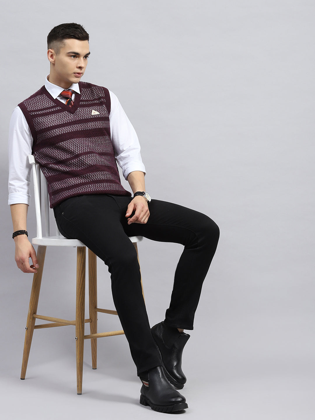 Men Maroon Self Design V Neck Sleeveless Sweater