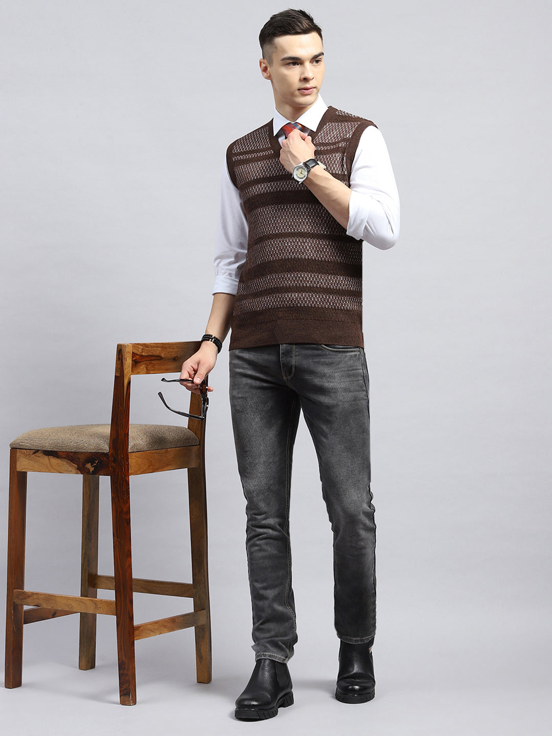 Men Brown Self Design V Neck Sleeveless Sweater