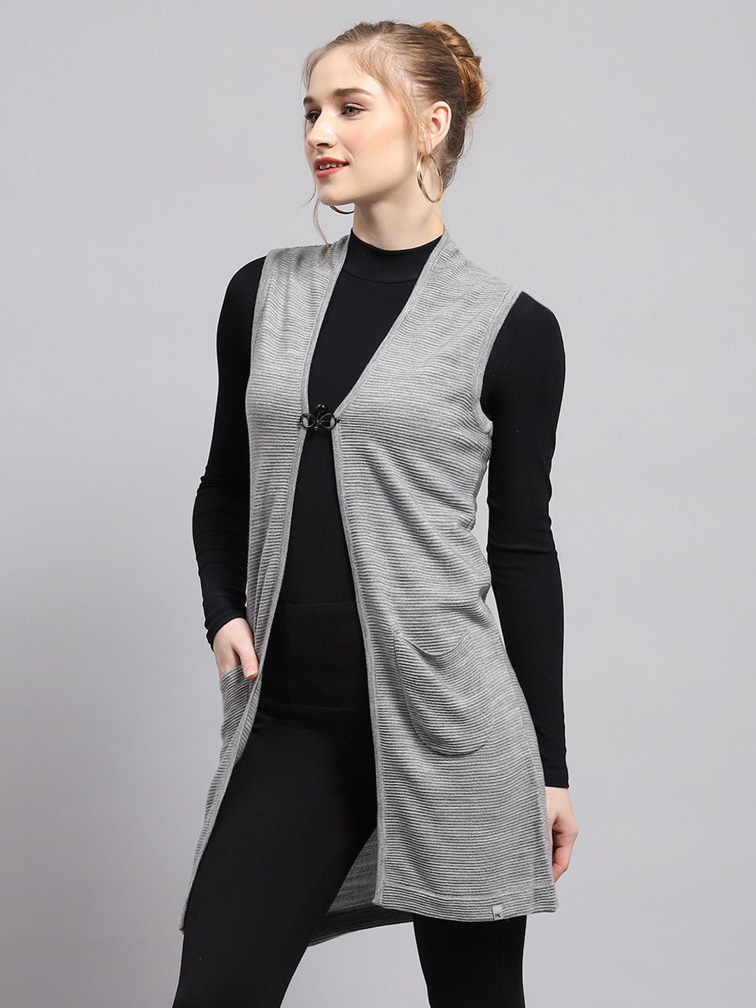 Women Grey Self Design Front Open Sleeveless Cardigan