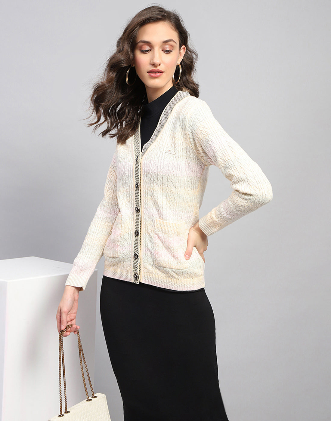 Women Multicolor Self Design V Neck Full Sleeve Cardigan