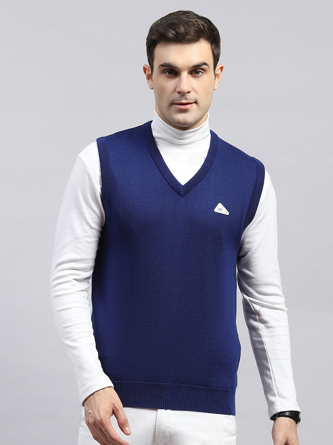 Men Blue Solid V Neck Sleeveless Sweater