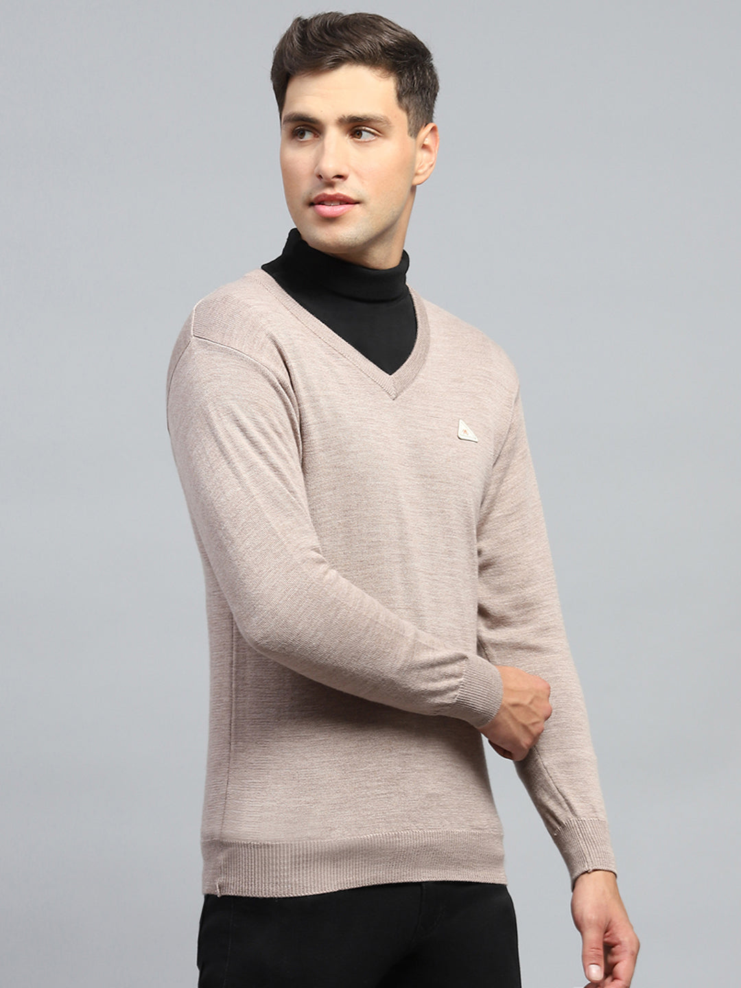 Men Beige Solid V Neck Full Sleeve Pullover