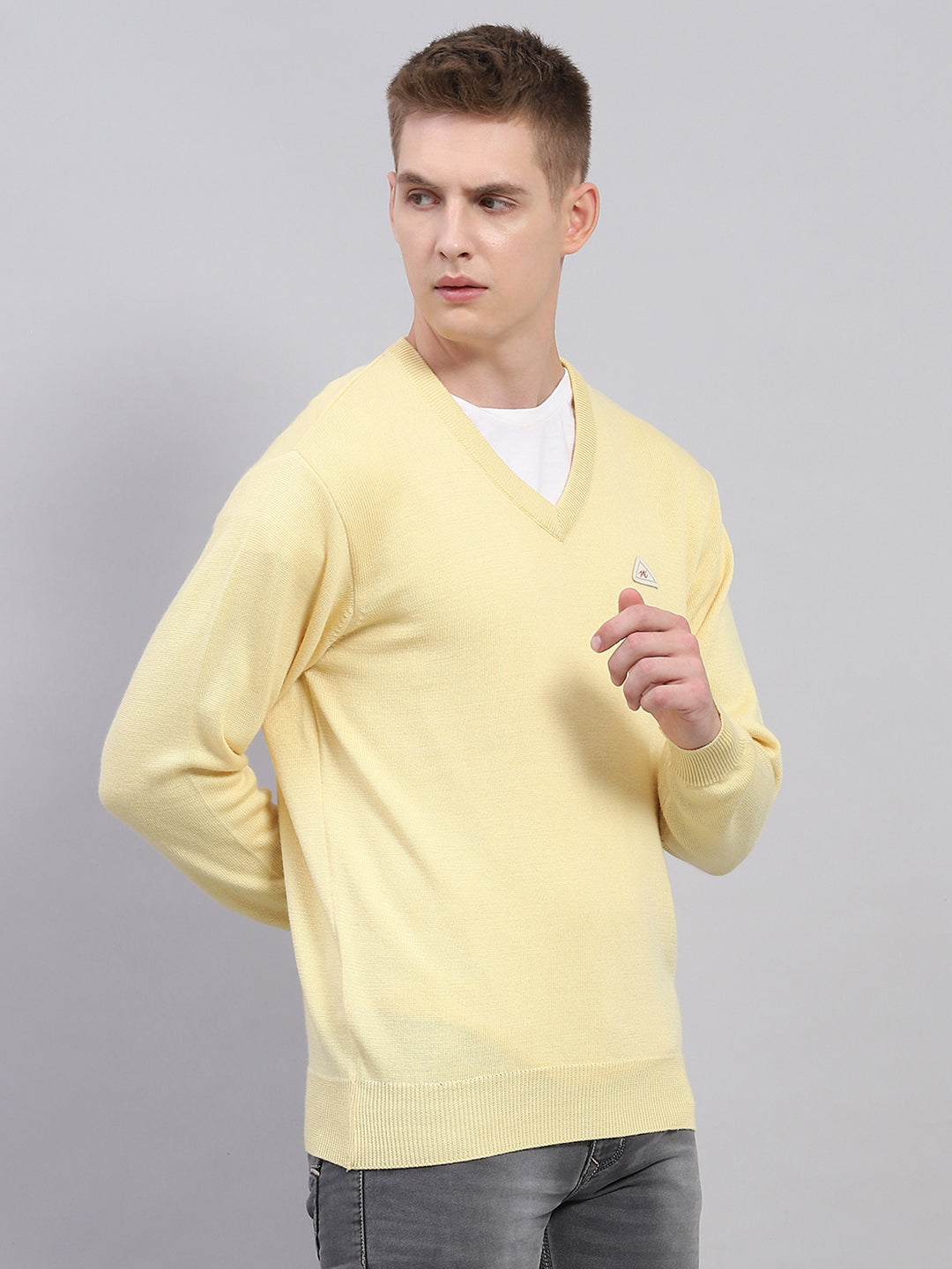 Men Yellow Solid V Neck Full Sleeve Pullover