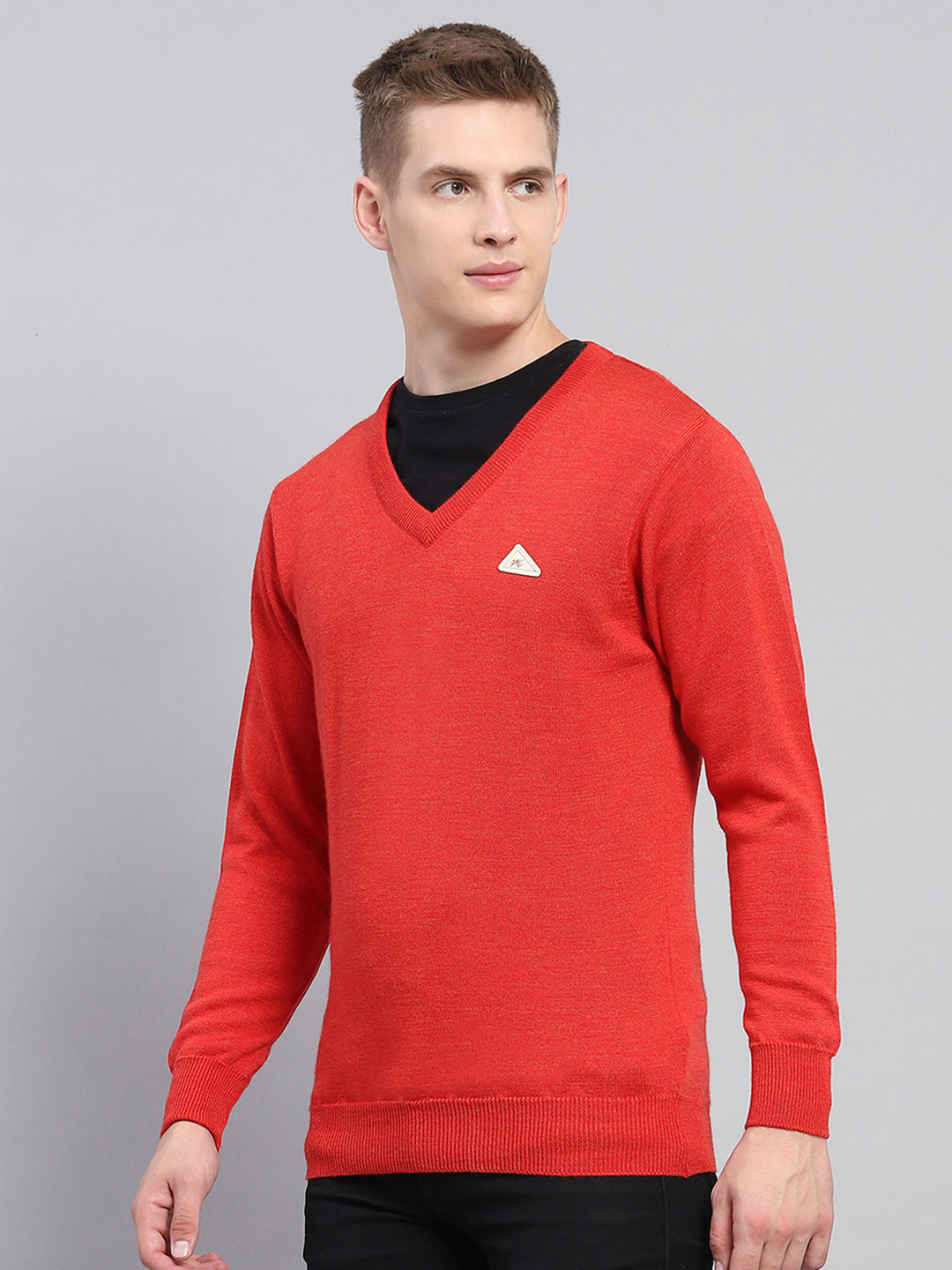 Men Red Solid V Neck Full Sleeve Pullover