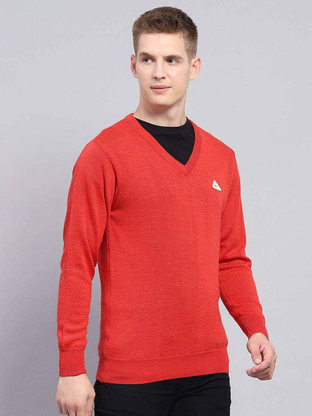 Men Red Solid V Neck Full Sleeve Pullover