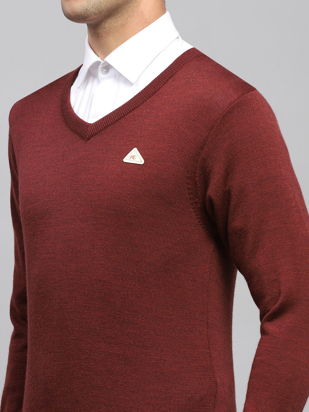 Men Maroon Solid V Neck Full Sleeve Pullover