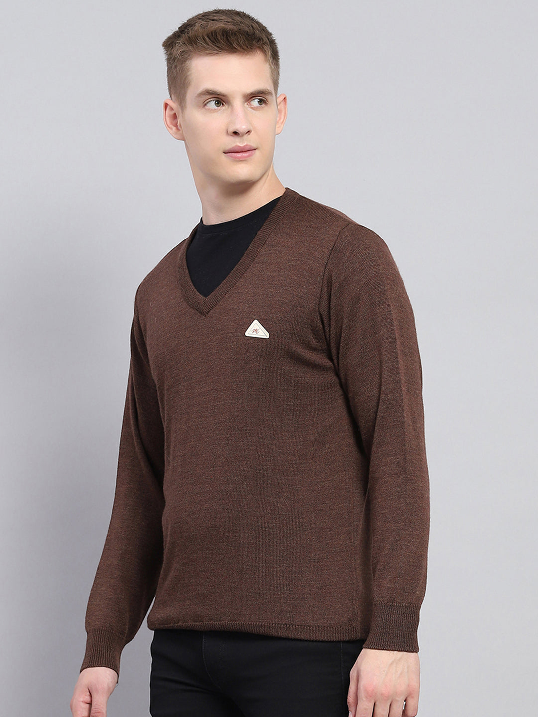 Men Brown Solid V Neck Full Sleeve Pullover