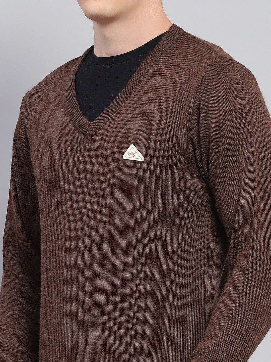 Men Brown Solid V Neck Full Sleeve Pullover