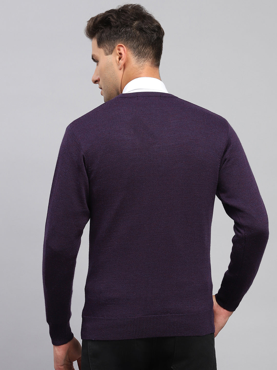 Men Purple Solid V Neck Full Sleeve Pullover