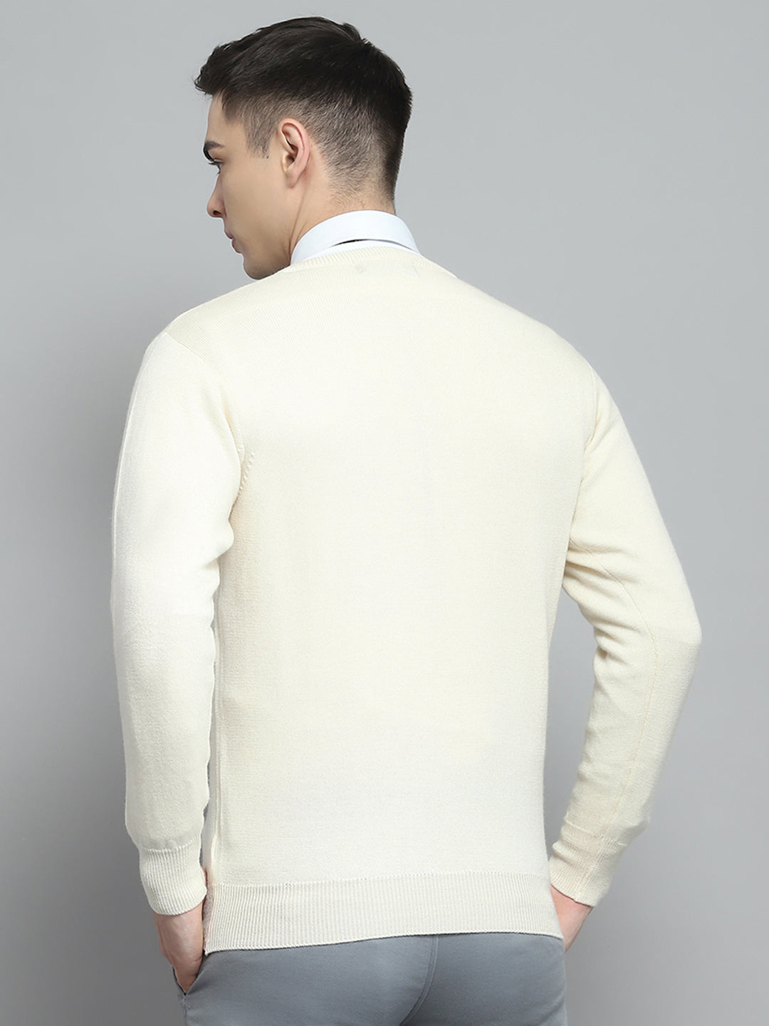 Men Cream Solid V Neck Full Sleeve Pullover