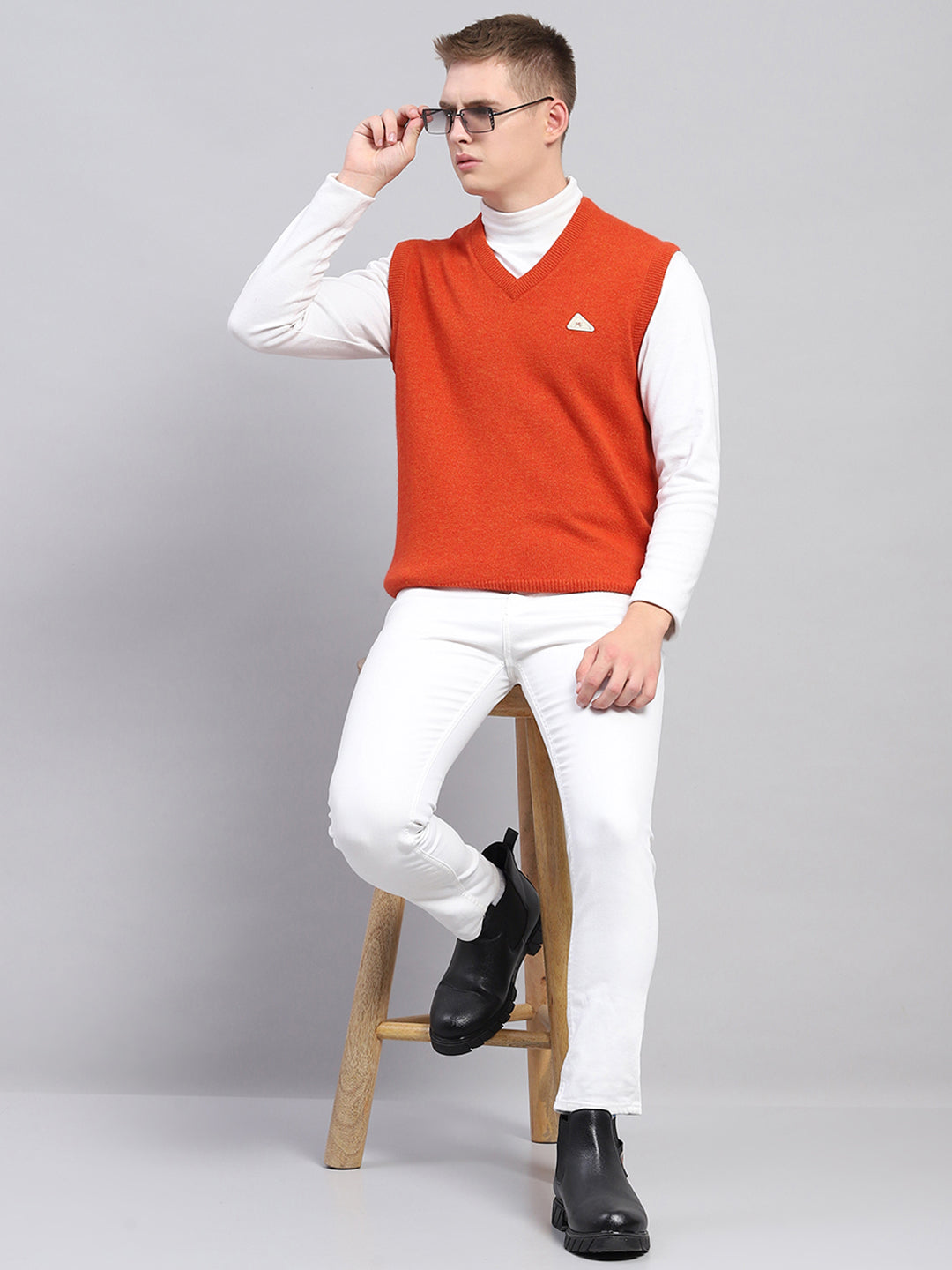 Men Orange Solid V Neck Sleeveless Sweater