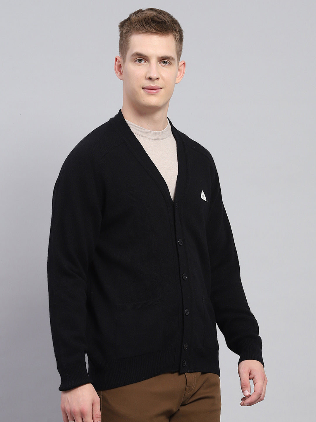 Men Black Solid V Neck Full Sleeve Cardigan