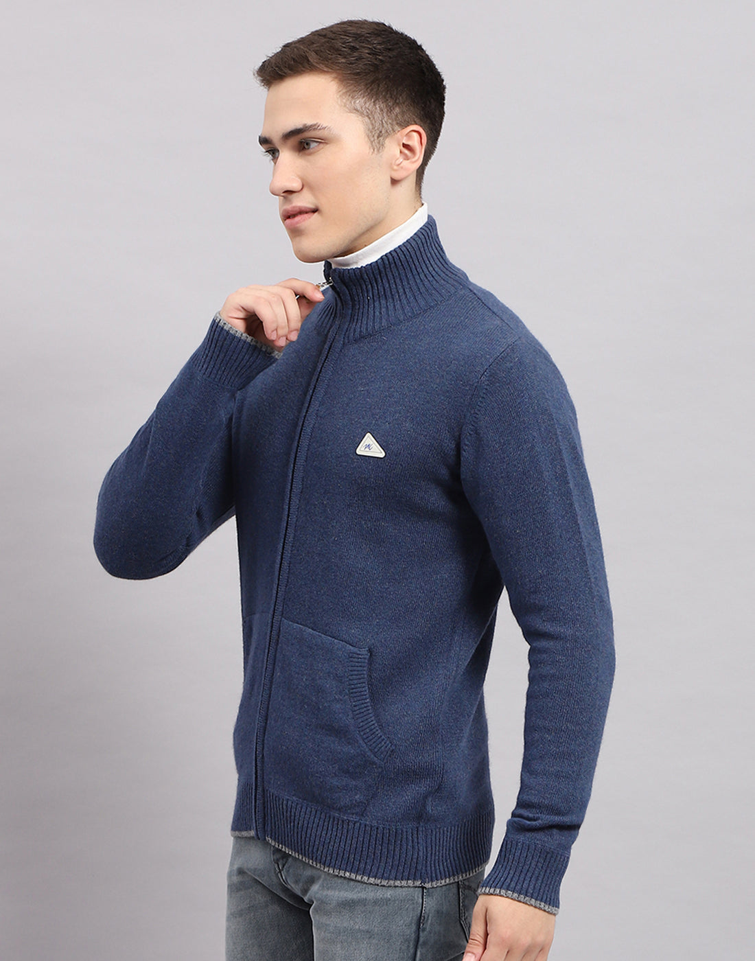 Men Navy Blue Solid Mock Neck Full Sleeve Pullover