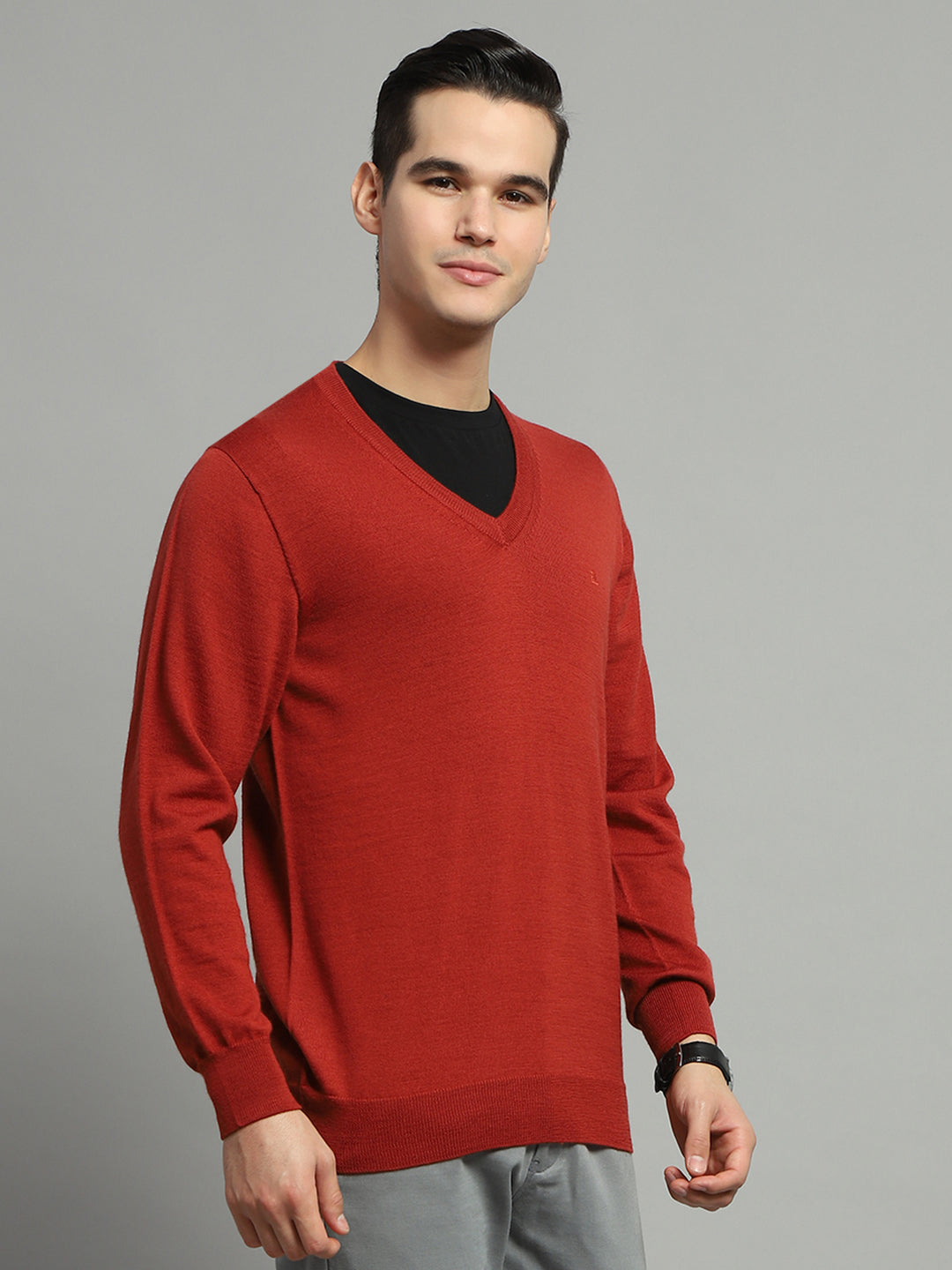 Men Rust Solid V Neck Full Sleeve Pullover