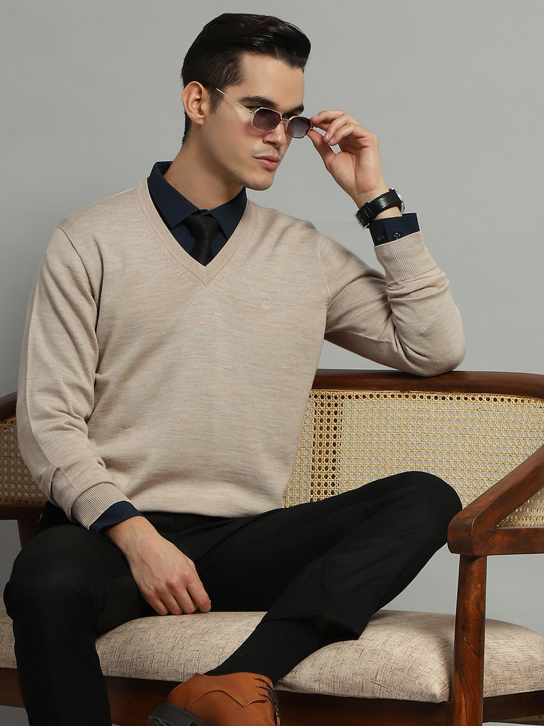 Men Beige Solid V Neck Full Sleeve Pullover