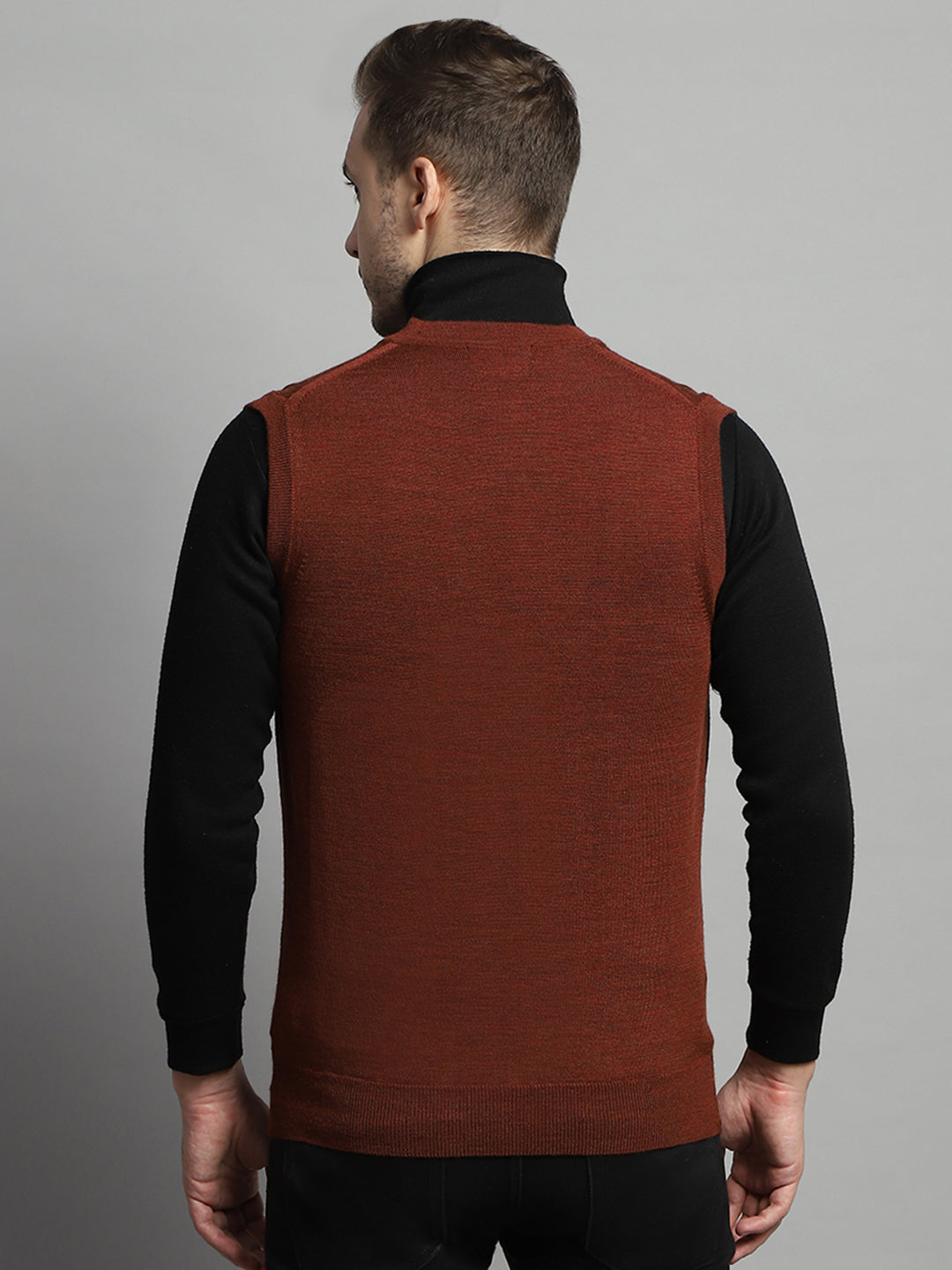 Men Rust Solid V Neck Sleeveless Cardigan