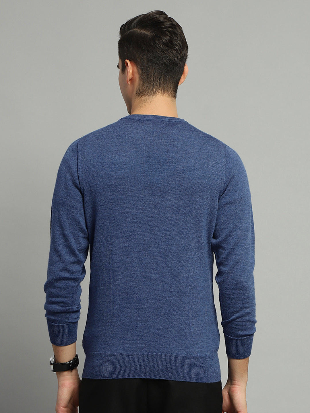 Men Blue Solid Round Neck Full Sleeve Pullover