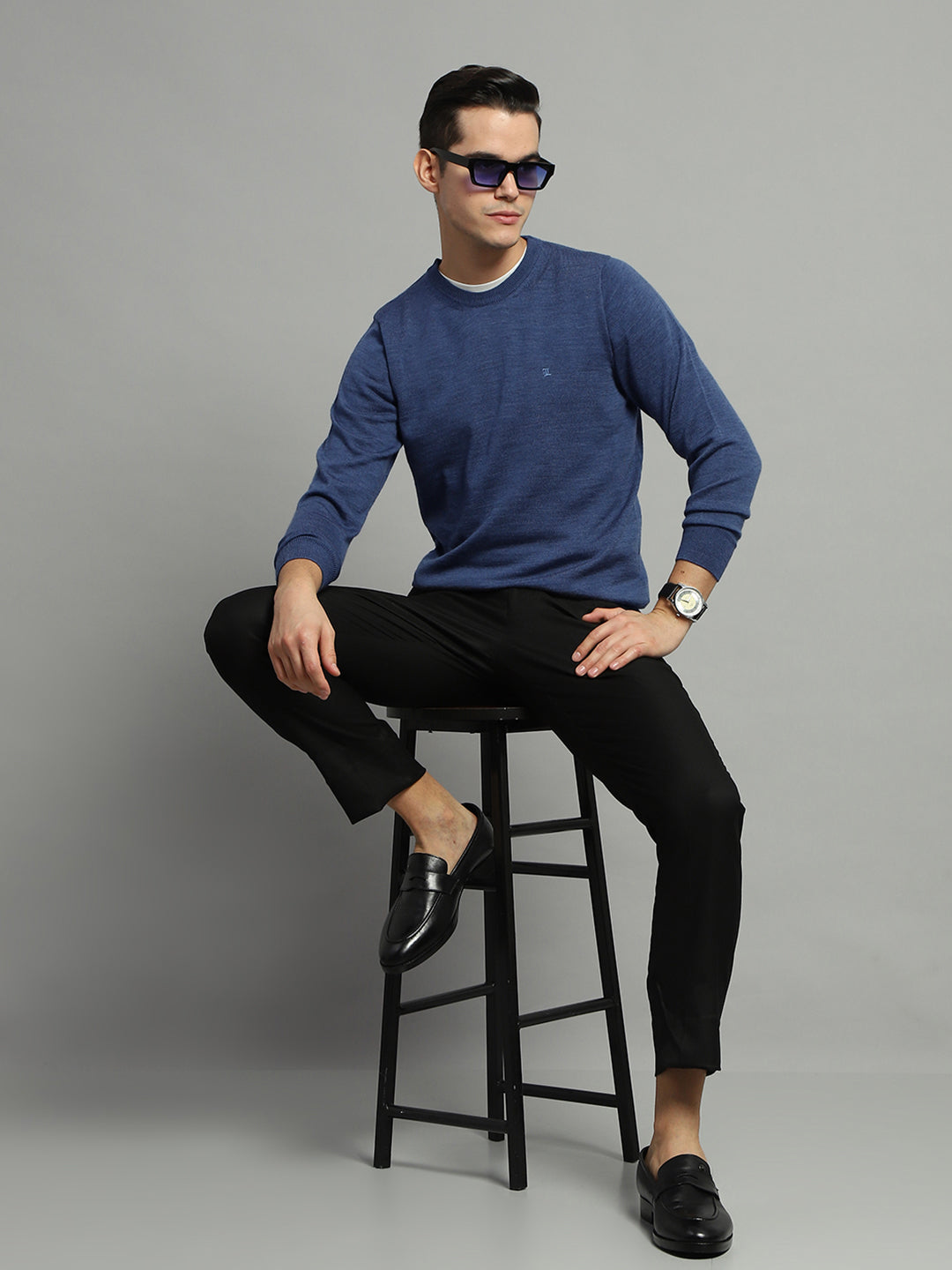 Men Blue Solid Round Neck Full Sleeve Pullover