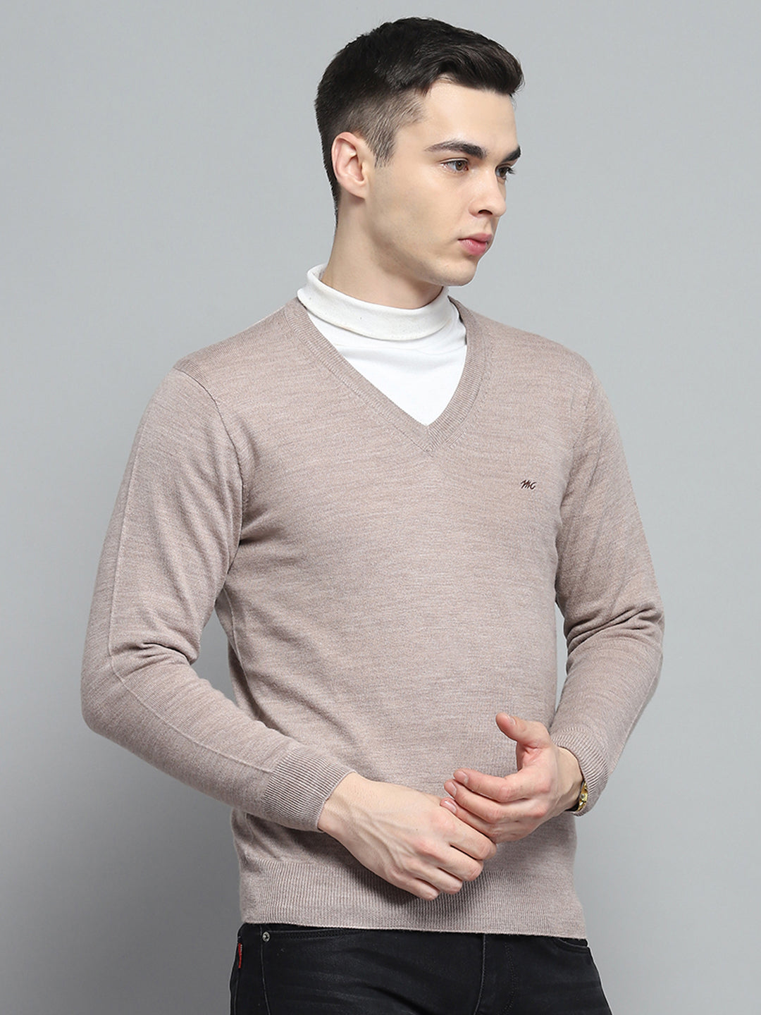 Men Beige Solid V Neck Full Sleeve Pullover