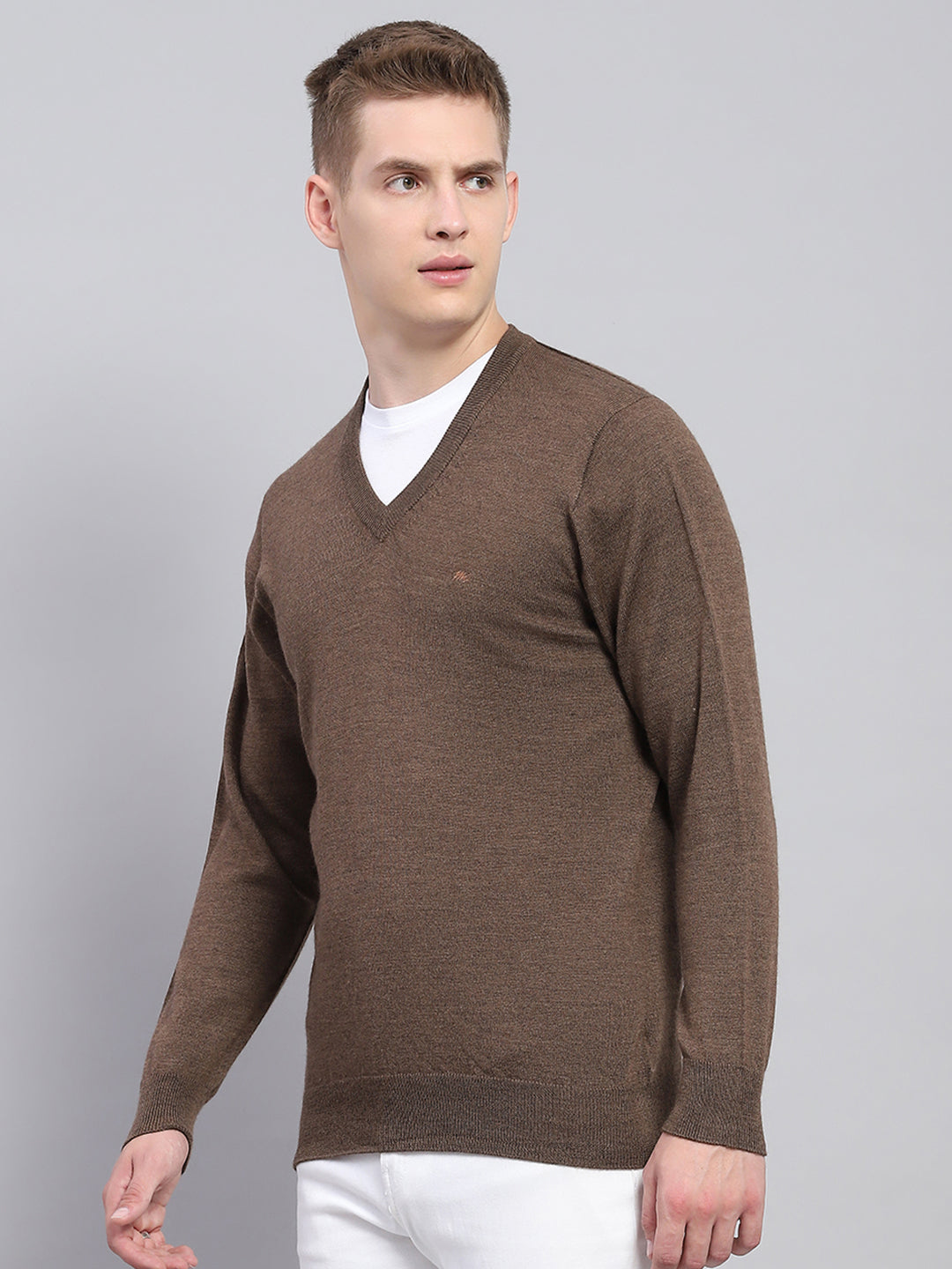 Men Brown Solid V Neck Full Sleeve Pullover