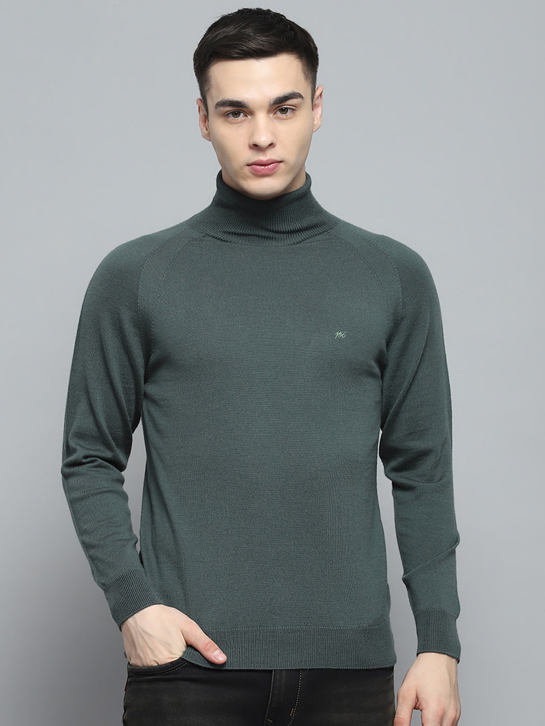 Men Olive Solid High Neck Full Sleeve Pullover