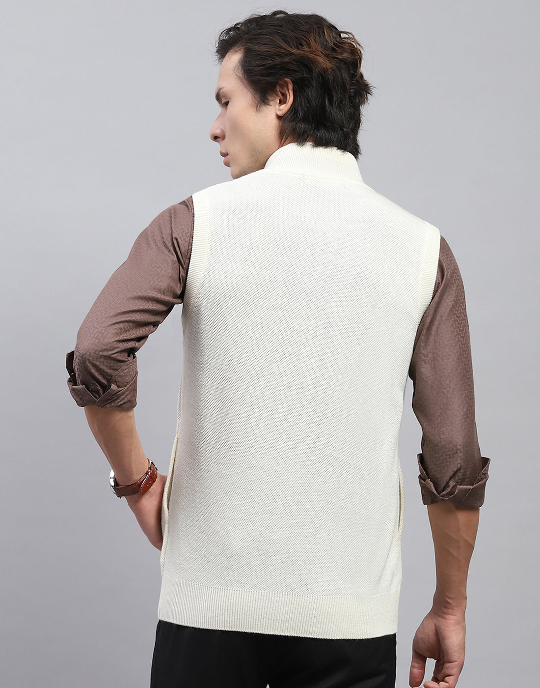 Men Off White Solid Mock Neck Sleeveless Jacket