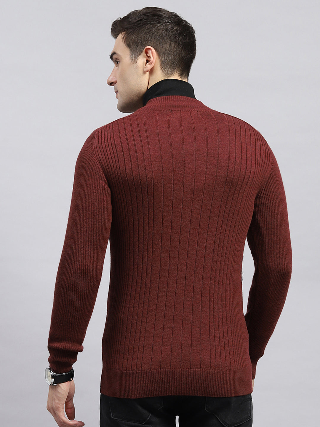 Men Maroon Solid Round Neck Full Sleeve Pullover