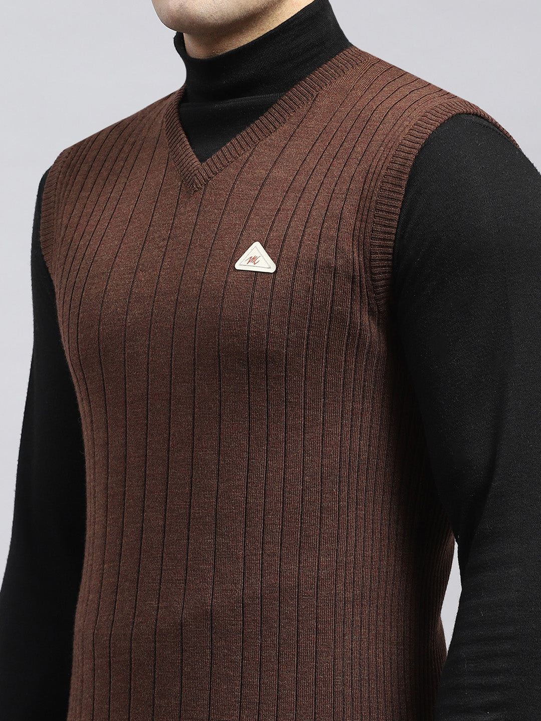 Men Brown Solid V Neck Sleeveless Sweater