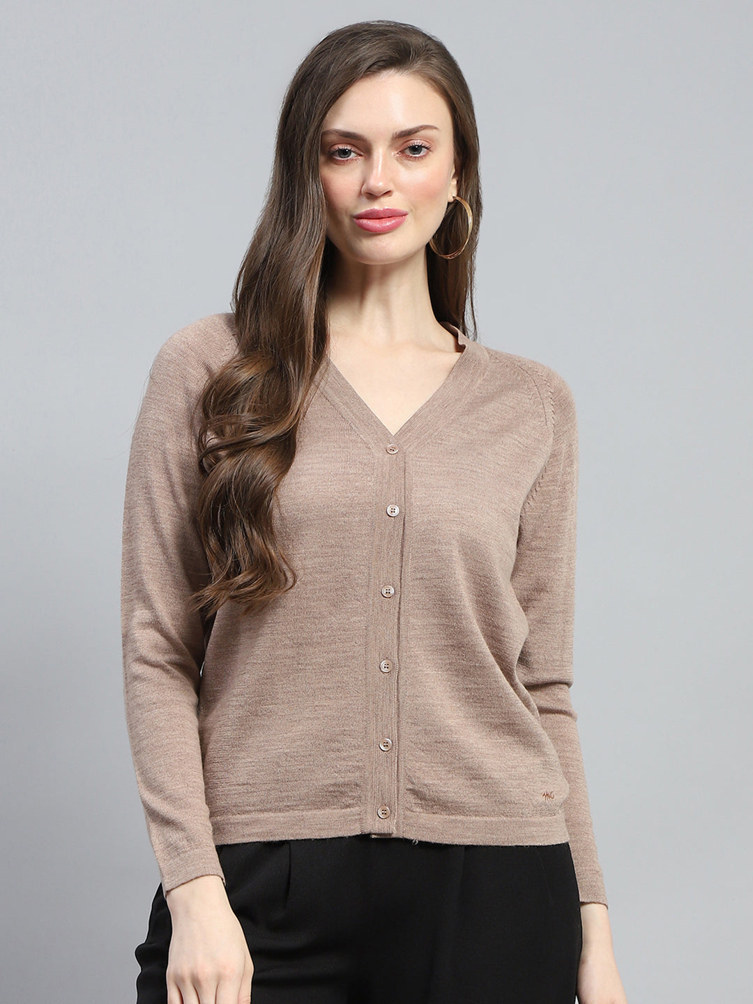 Women Beige Solid V Neck Full Sleeve Cardigan