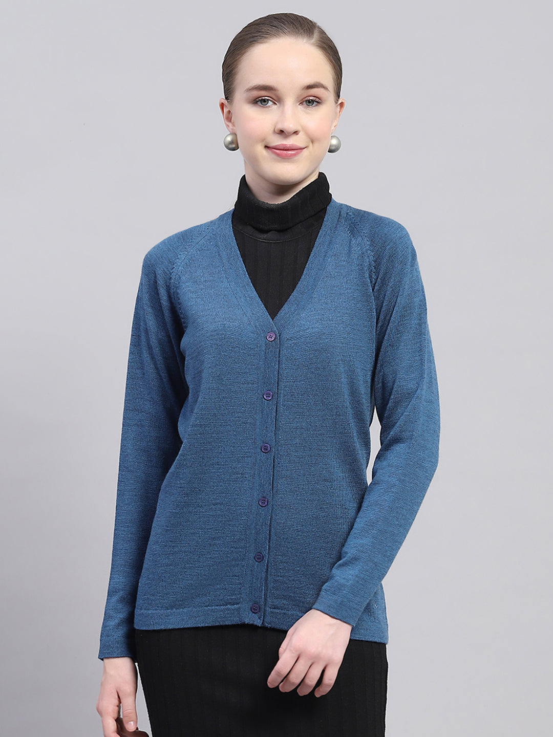 Women Blue Solid V Neck Full Sleeve Cardigan