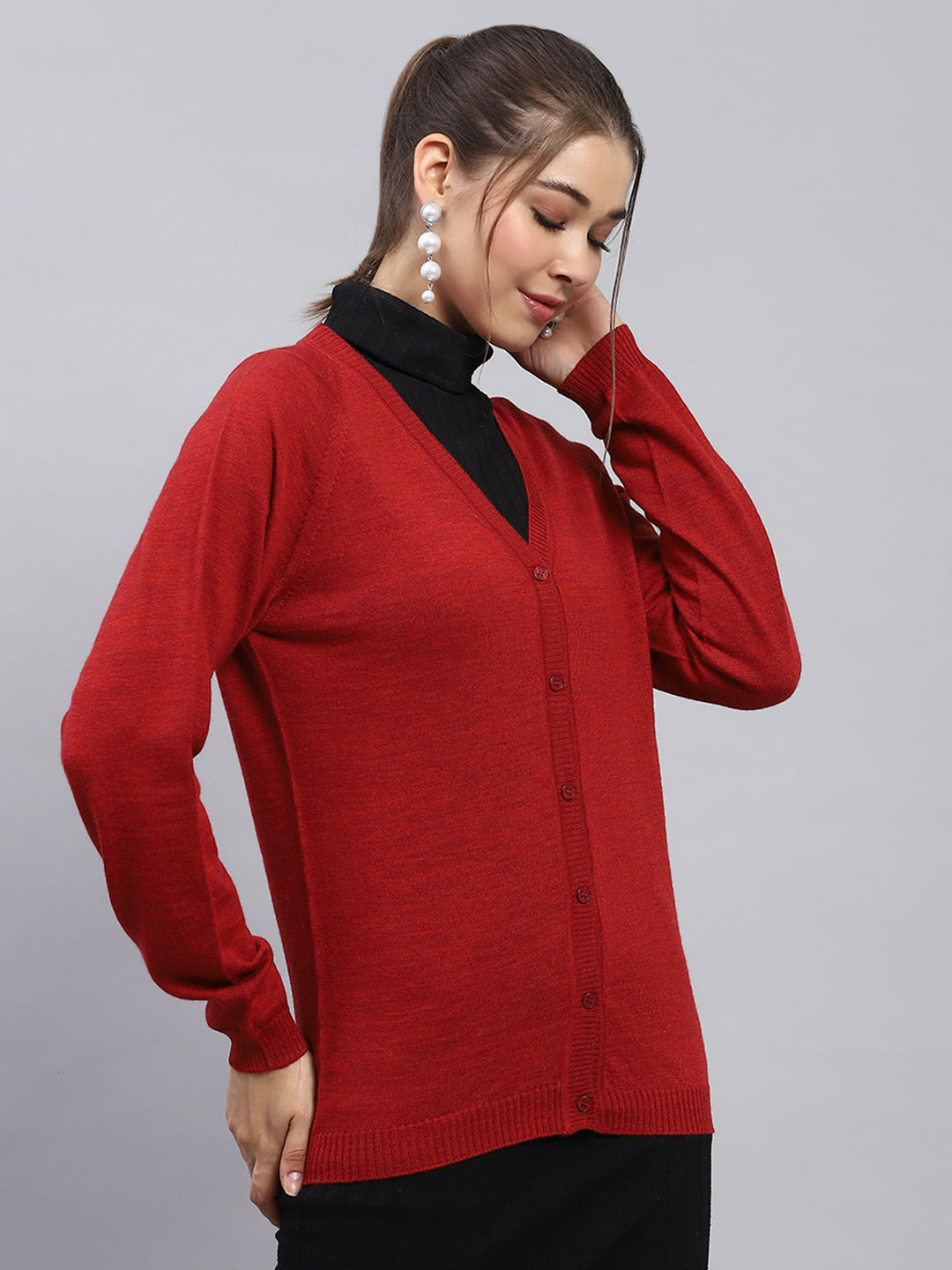 Women Maroon Solid V Neck Full Sleeve Cardigan