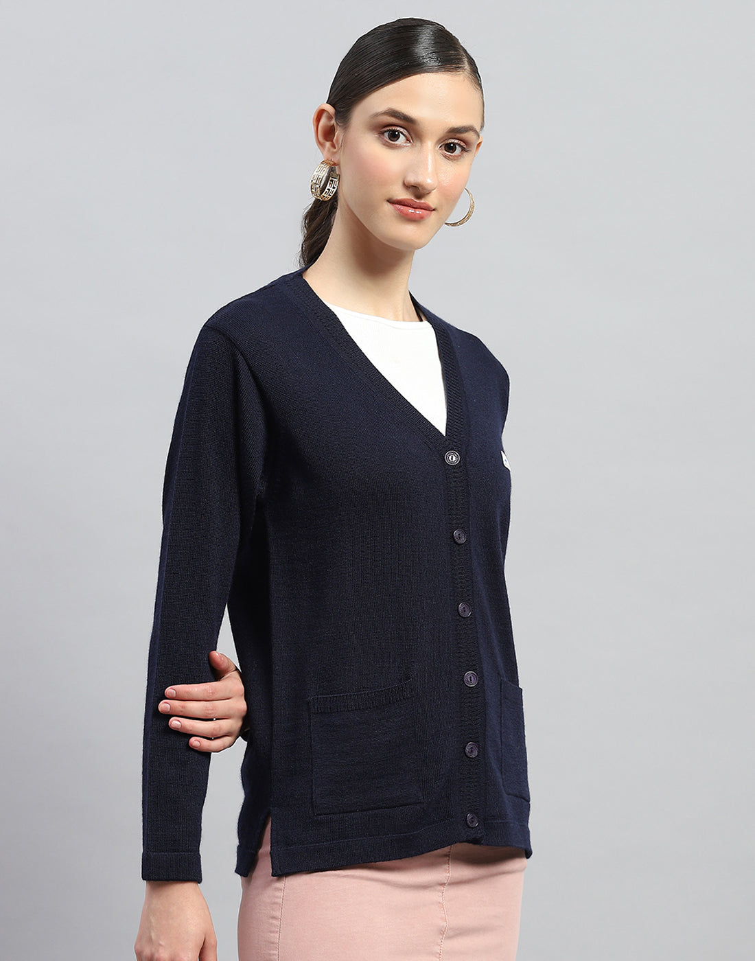 Women Navy Blue Solid V Neck Full Sleeve Cardigan