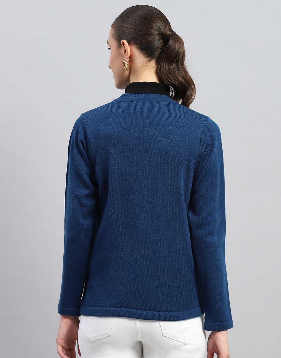 Women Blue Solid V Neck Full Sleeve Cardigan