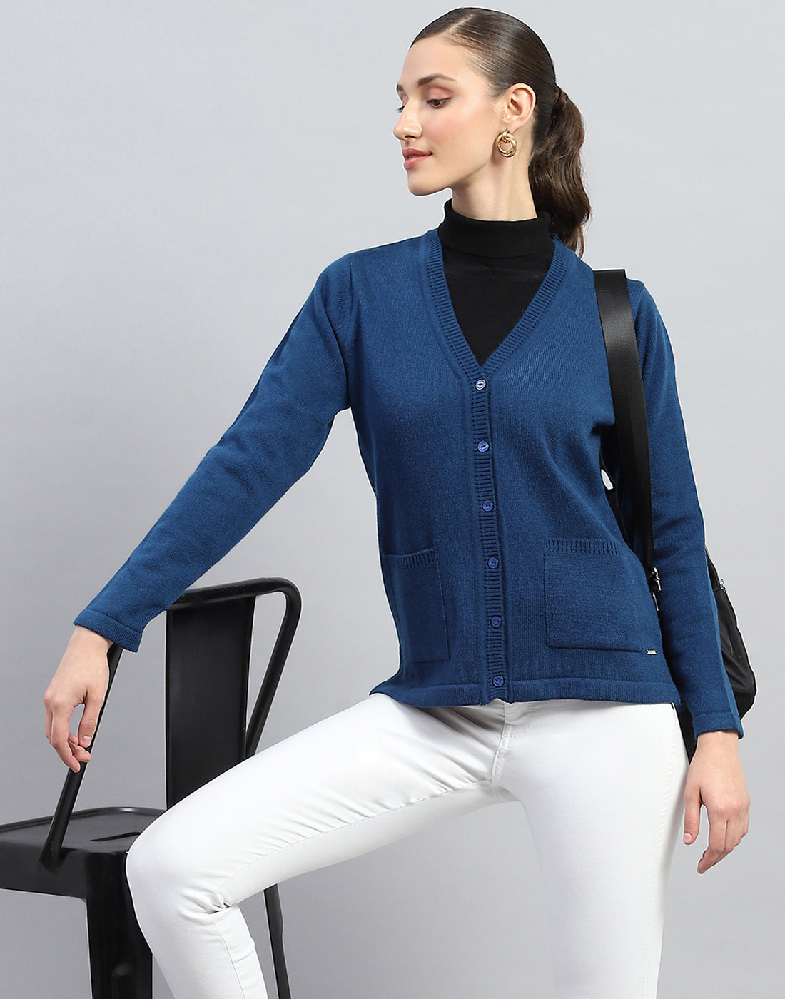 Women Blue Solid V Neck Full Sleeve Cardigan