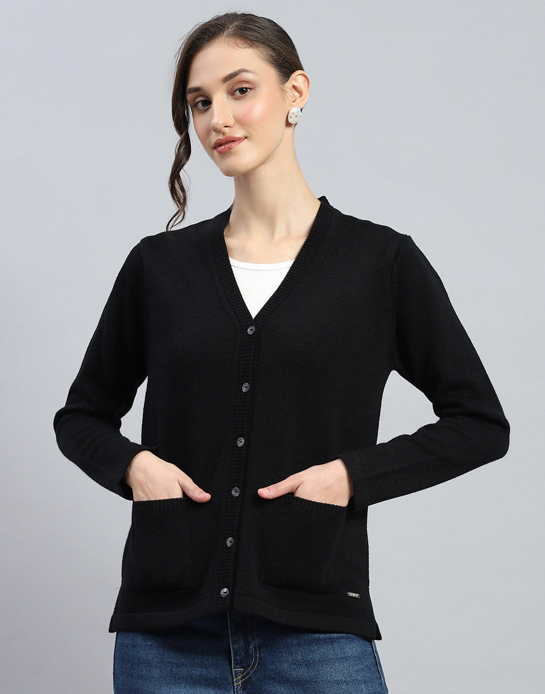 Women Black Solid V Neck Full Sleeve Cardigan