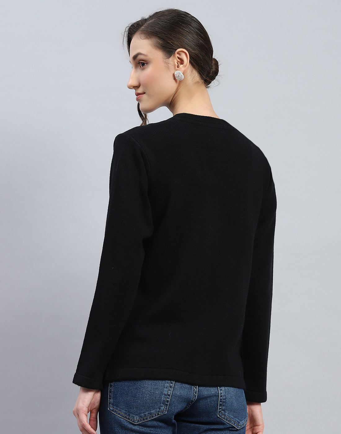 Women Black Solid V Neck Full Sleeve Cardigan