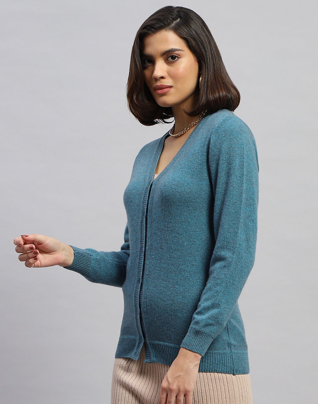 Women Blue Solid V Neck Full Sleeve Cardigan