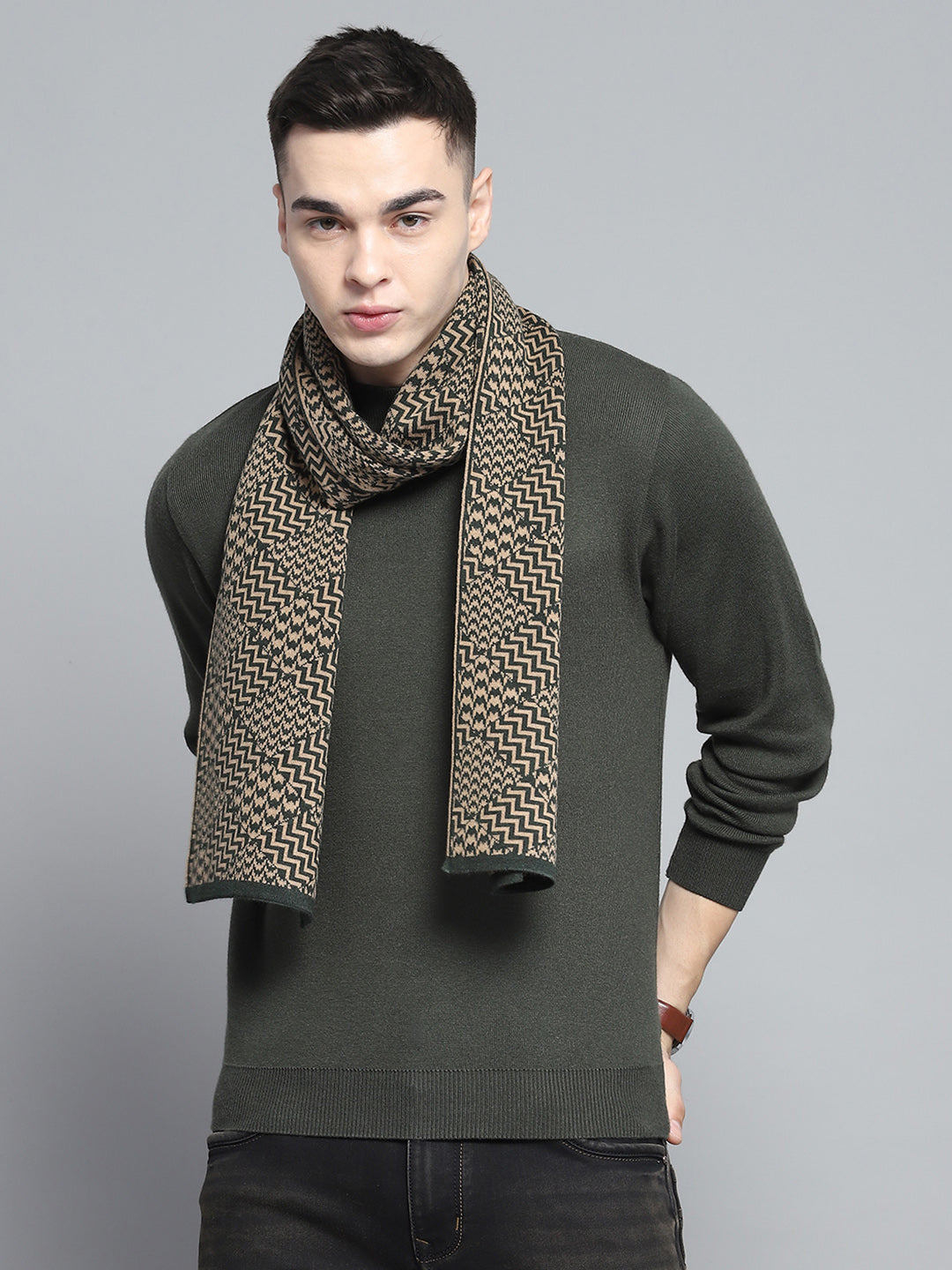 Men Green Self Design Muffler