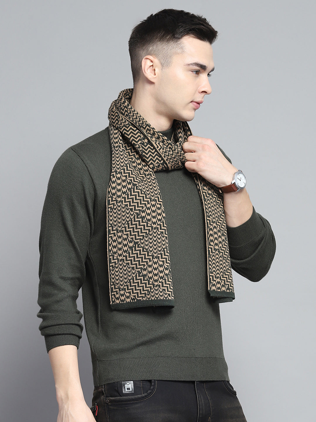 Men Green Self Design Muffler