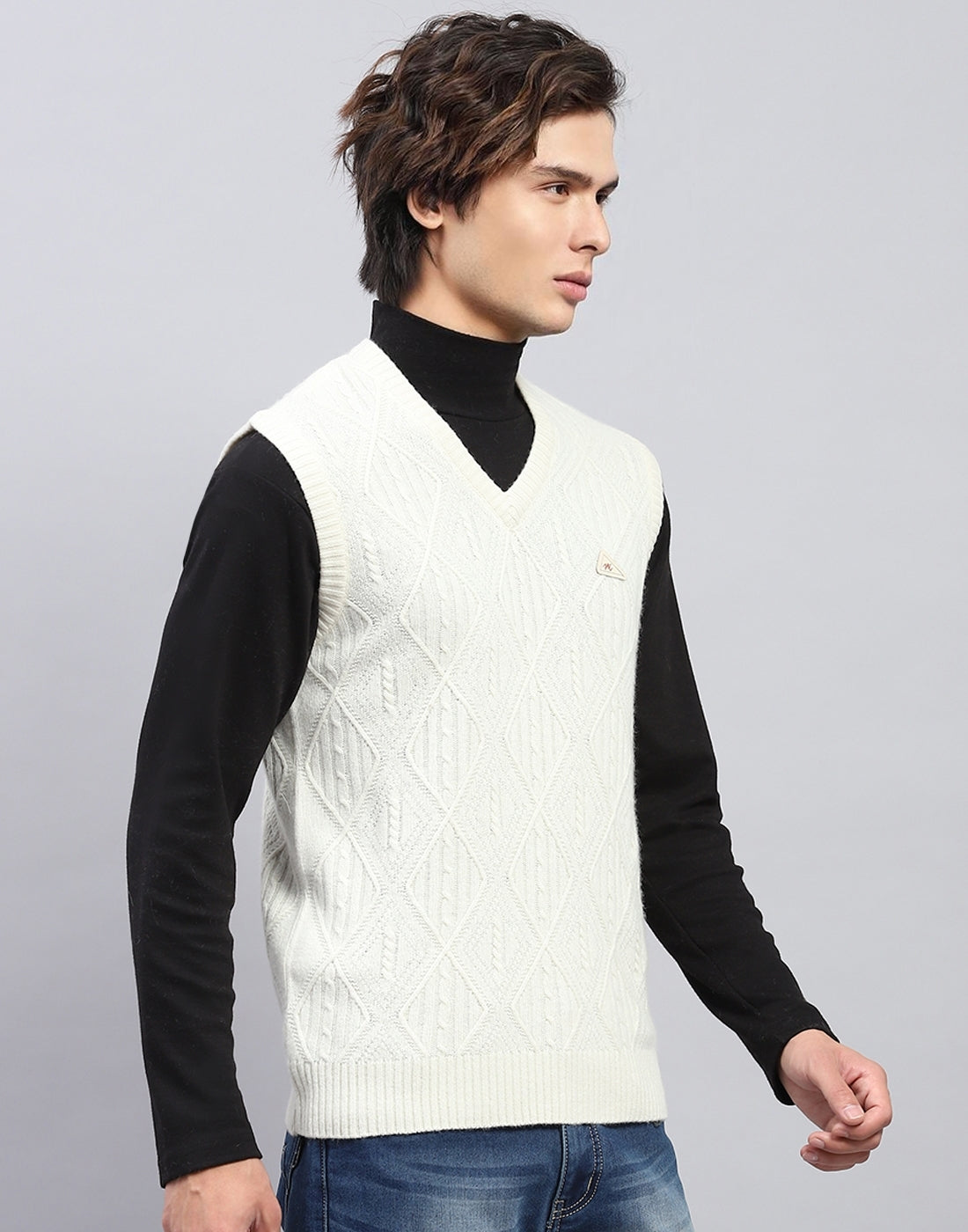 Men White Self Design V Neck Sleeveless Sweater