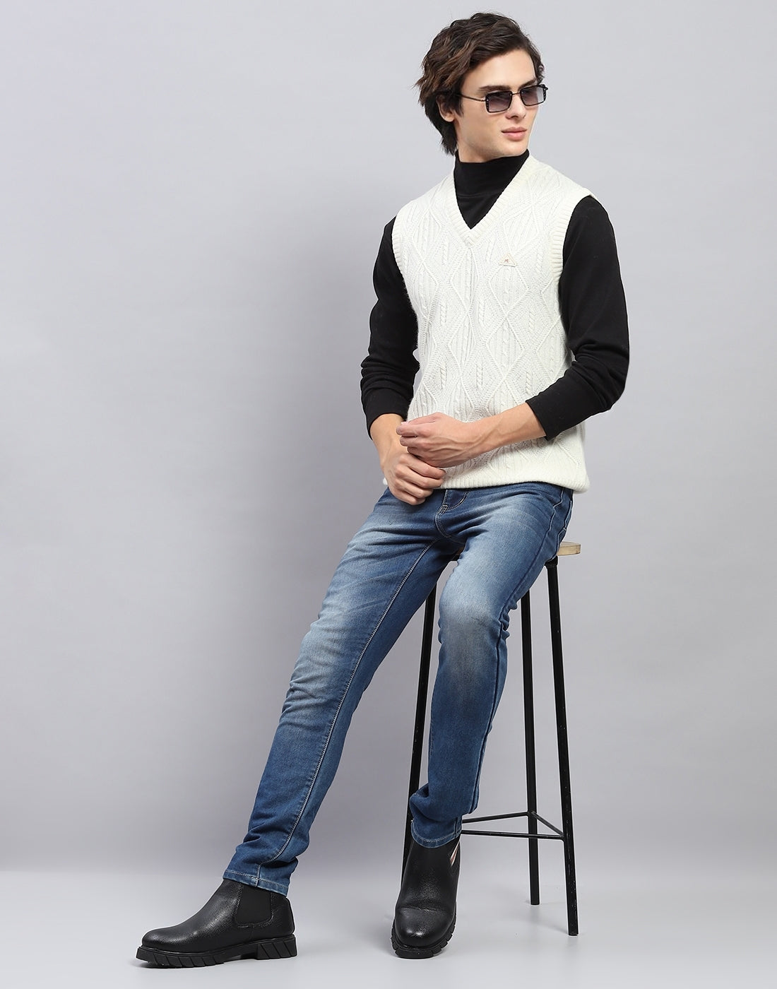 Men White Self Design V Neck Sleeveless Sweater