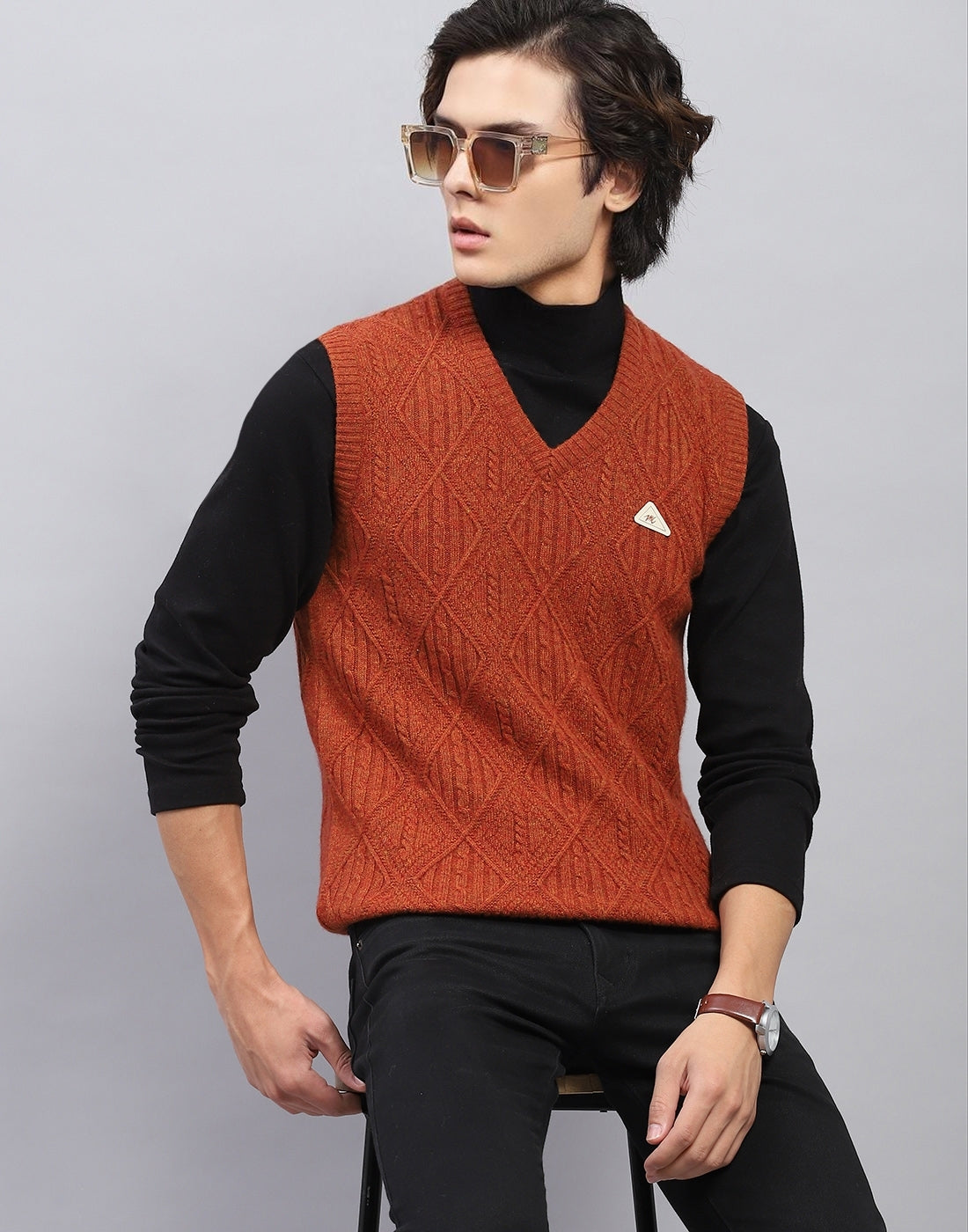 Men Rust Self Design V Neck Sleeveless Sweater