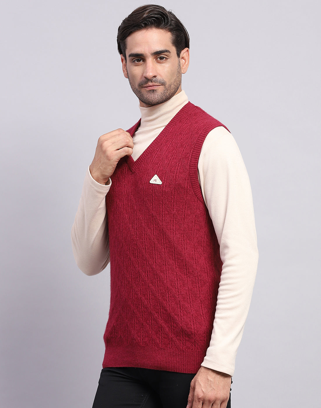 Men Maroon Self Design V Neck Sleeveless Sweater