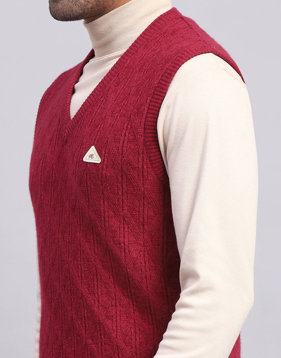 Men Maroon Self Design V Neck Sleeveless Sweater